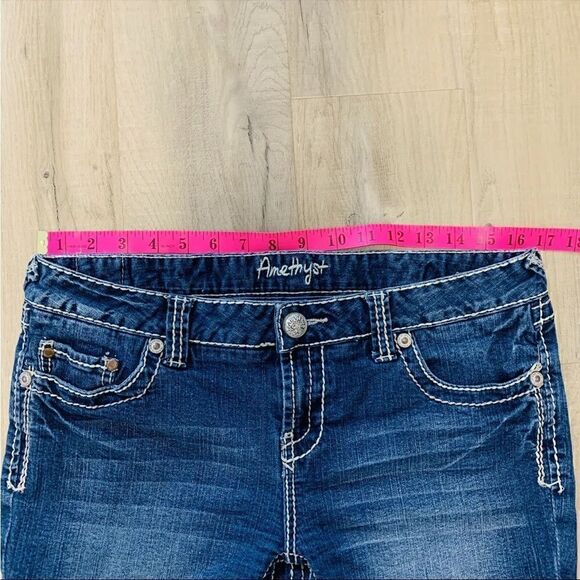 Amethyst Youth Girls Size 13 Jeans Shorts Blue Denim Low Rise Cut Offs - Picture 4 of 7